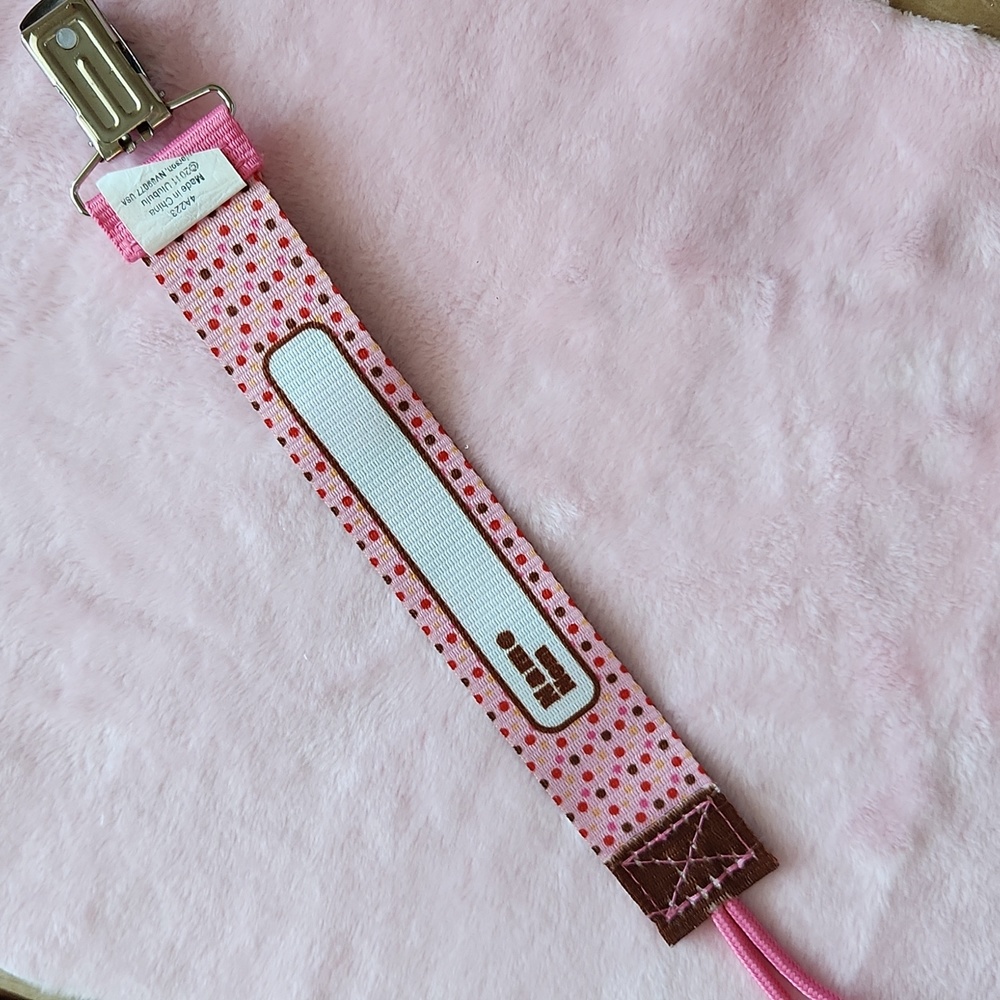 NWOT Pacifier Clip - Picture 4 of 4